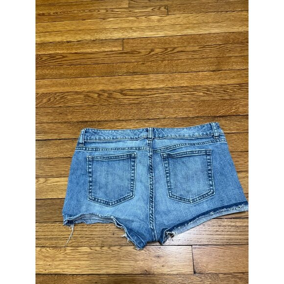 Gap Hadley Denim Jean Shorts Women's Size 8 Inseam 2.5" Frayed Hem Mid Rise - Picture 4 of 4
